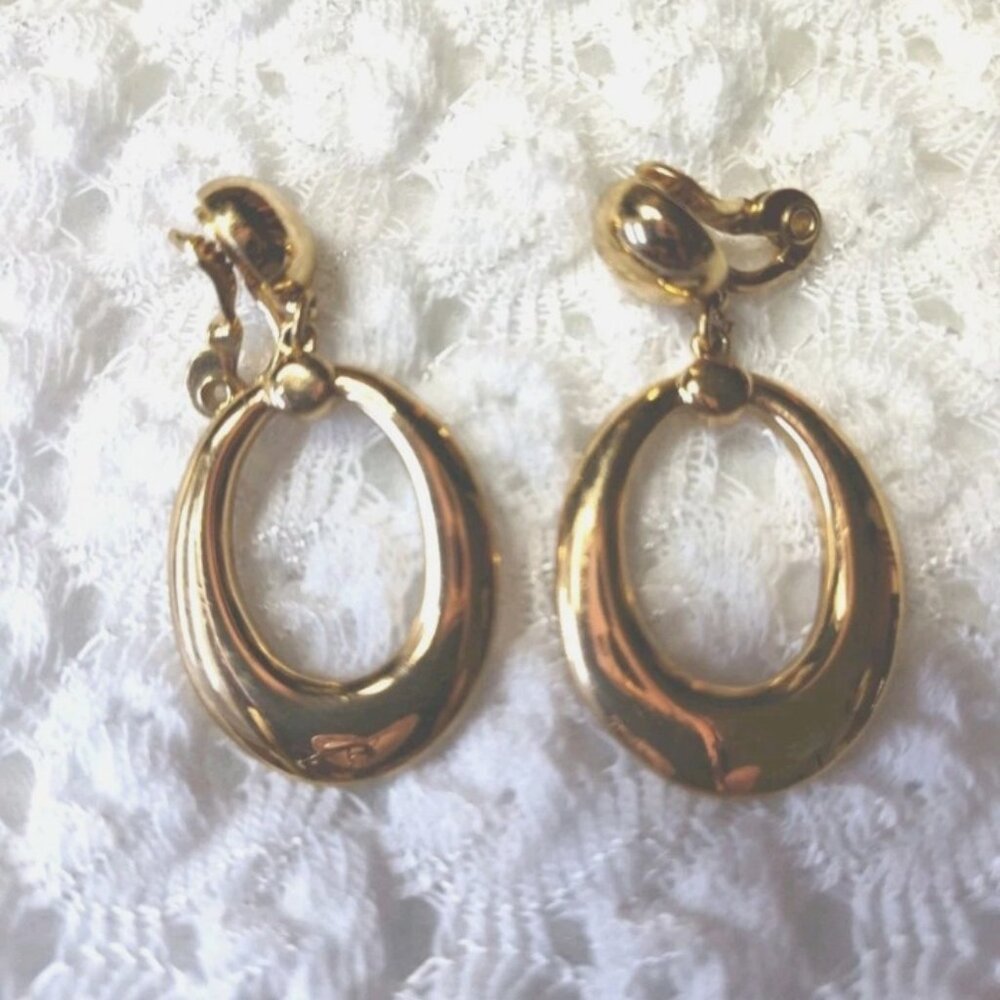 Vintage Gold-tone Monet Door Knocker Style Clip-on Earring